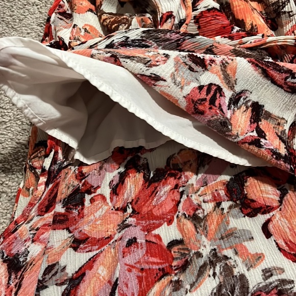 Lucylove Off the shoulder dress - Picture 6 of 6